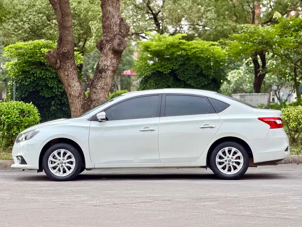 Sylphy 1.6 XL CVT Luxury