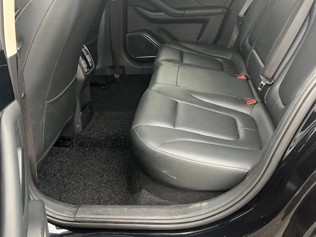 Besturn B70 3 rd Gen 1.5 T Auto Smooth Enjoyment