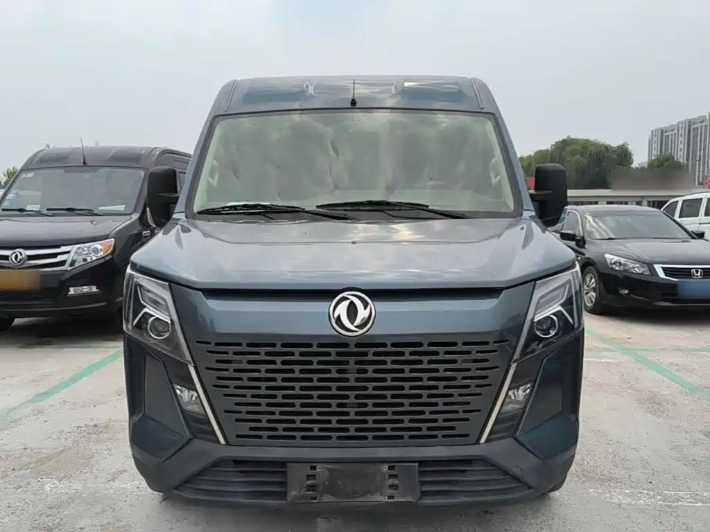 Yufeng 御风 2023款 V9+ 2.3 T 手动前驱厢货短轴中顶3座