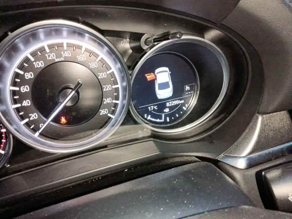 Atenza 2.0 L Blue Sky Luxury