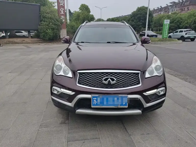Infiniti QX50 2.5 L Luxury