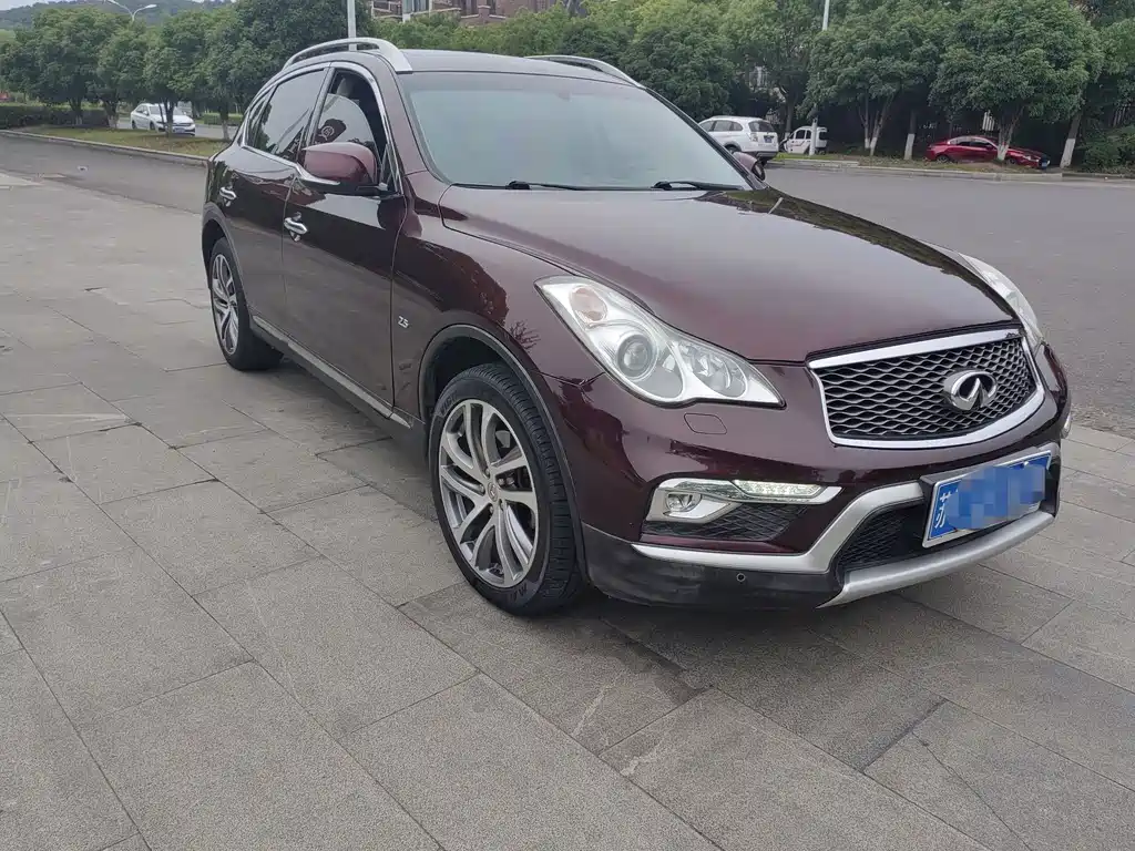 Infiniti QX50 2.5 L Luxury