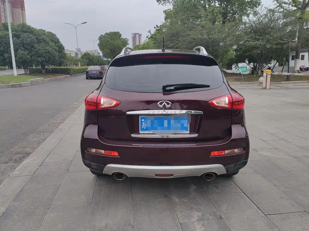 Infiniti QX50 2.5 L Luxury