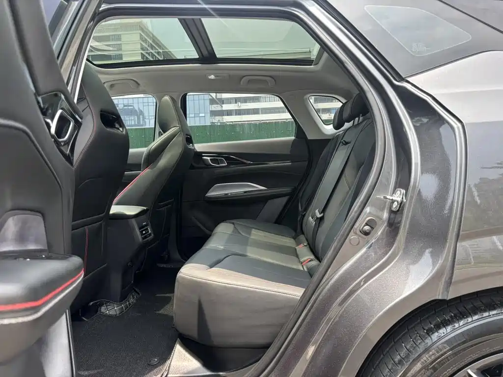 Changan Oshan Z6 Blue Whale 1.5 T DCT Smart Leading