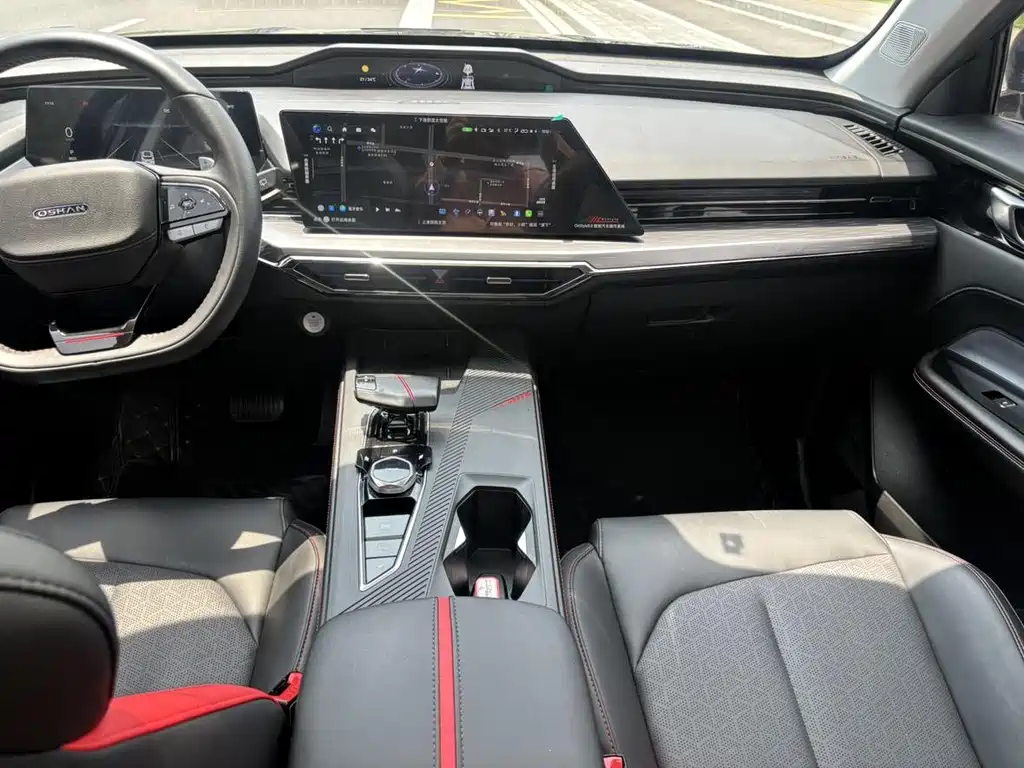 Changan Oshan Z6 Blue Whale 1.5 T DCT Smart Leading