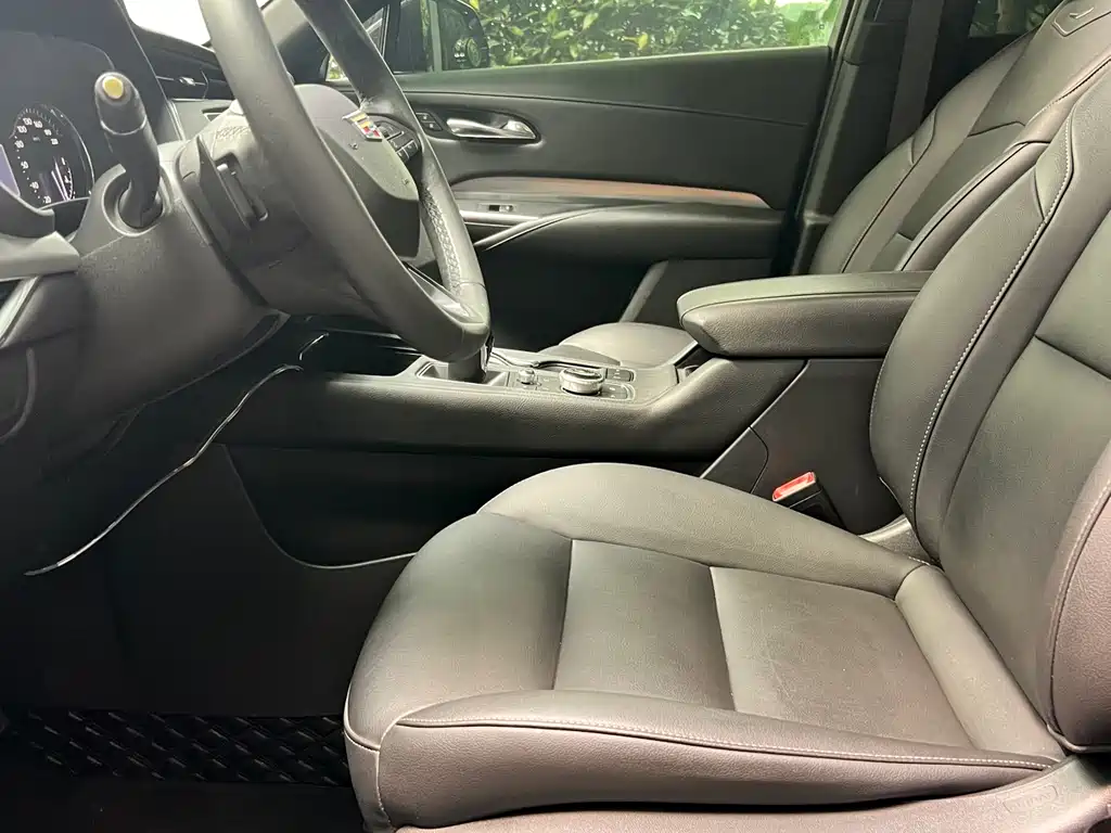 Cadillac XT4 Facelift 28 T 2 WD Luxury