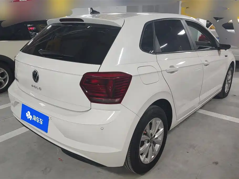 Polo Plus 1.5 L Auto Colorful Tech