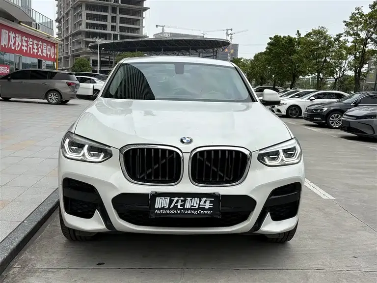 BMW X4 Facelift xDrive 25 i M Sport Package