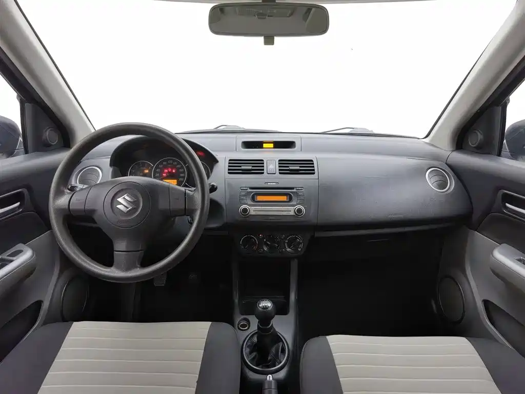 Swift 1.5 L Manual Fashion