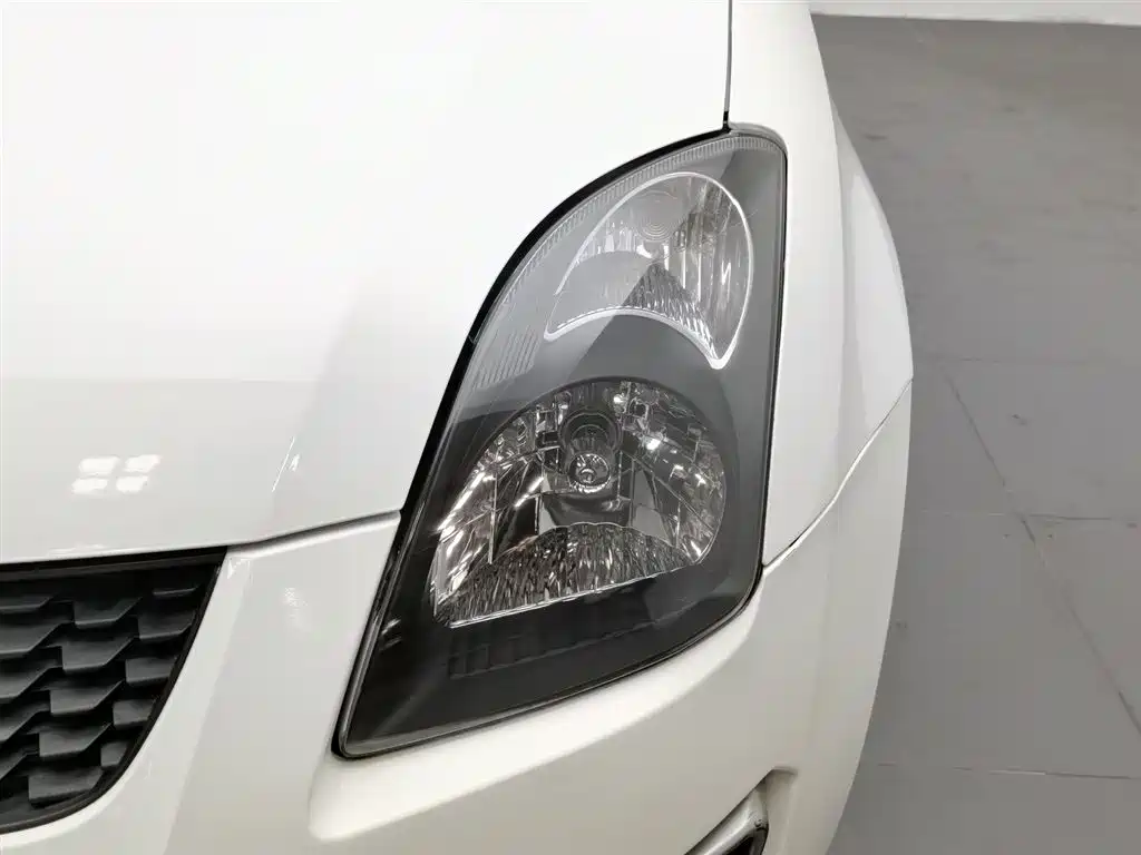 Swift 1.5 L Manual Fashion