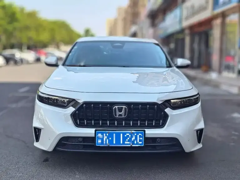 Honda Inspire 260 TURBO Refined
