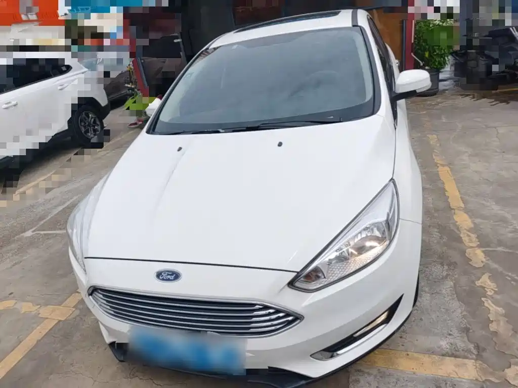 Focus Sedan 1.6 L Auto Style Smart Travel
