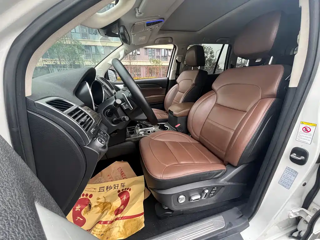 Haval H9 2.0 T 4 WD Luxury 7-seat