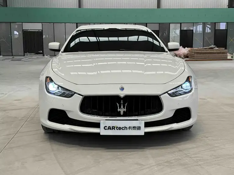 Maserati Ghibli 3.0 T Standard