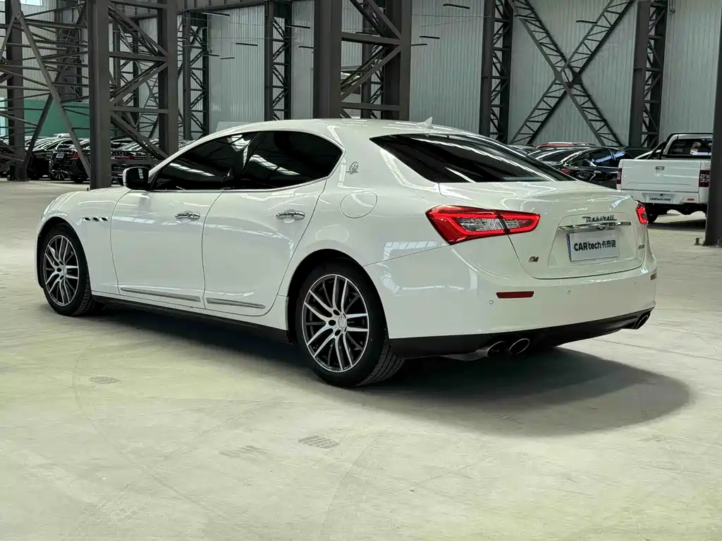 Ghibli 3.0 T Standard