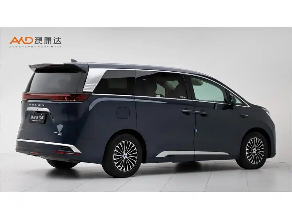 Denza D9 腾势D9/1.5 T/25款/DM-i智驾版1020四驱旗舰型