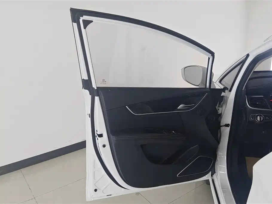 Song MAX 1.5 T Auto Connected Luxury 7-seat