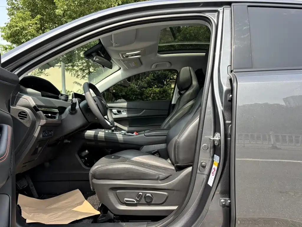 Changan UNI-K 2.0 T Distinguished