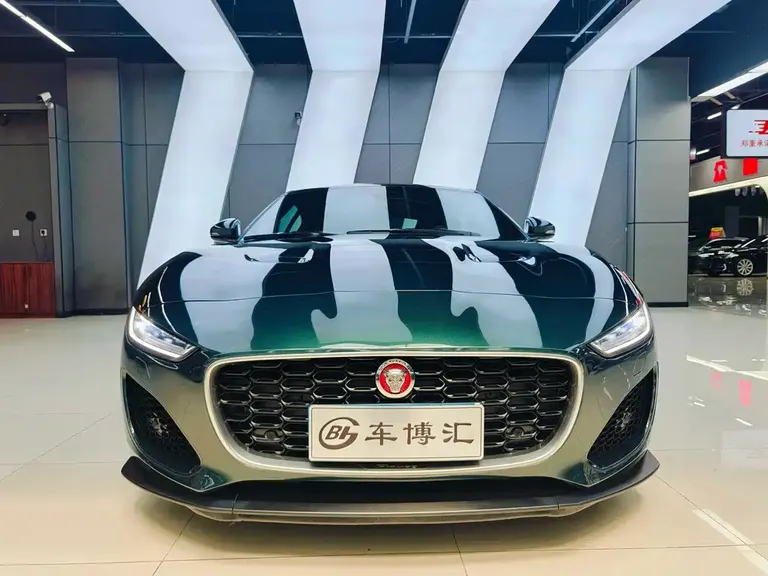 Jaguar F-TYPE P300 RWD Hardtop