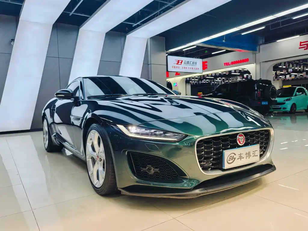 Jaguar F-TYPE P300 RWD Hardtop