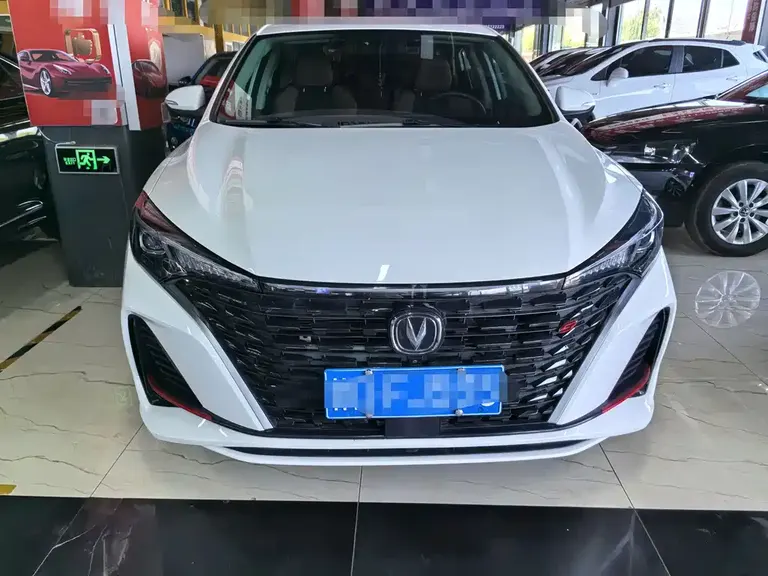 Changan Eado PLUS Blue Whale NE 1.4 T GDI DCT Distinguished
