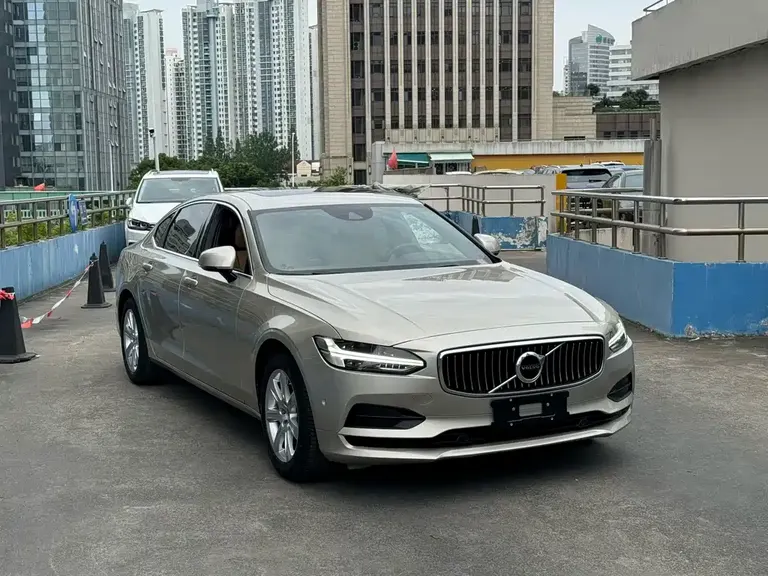 Volvo S90 T4 Smart Ease