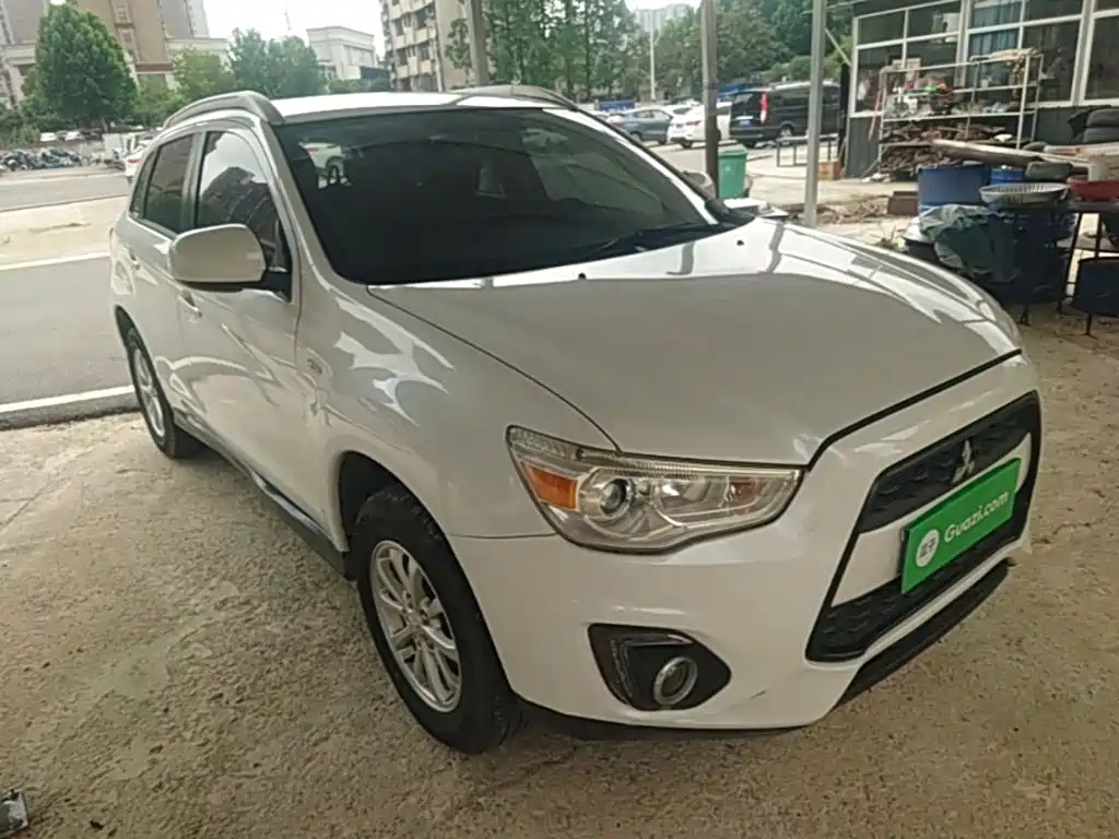 ASX 2.0 L CVT 2 WD Elite