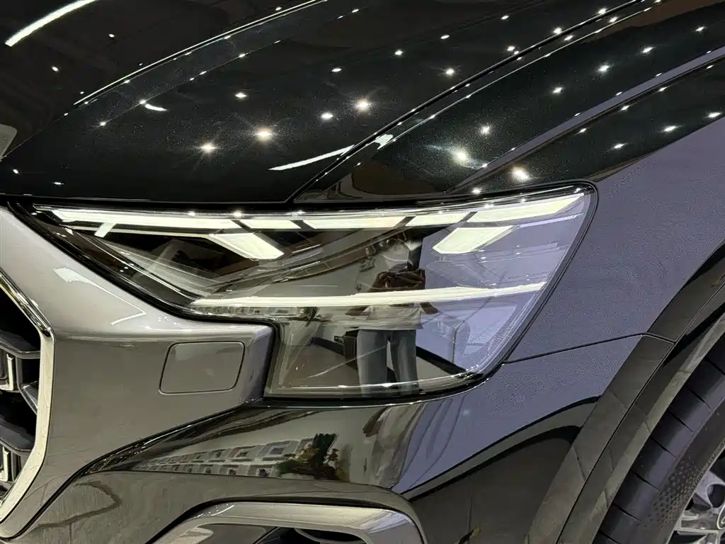 Audi Q8 55 TFSI Luxury Dynamic