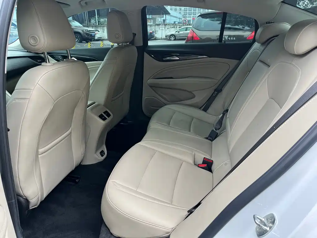 Regal 552 T Elite