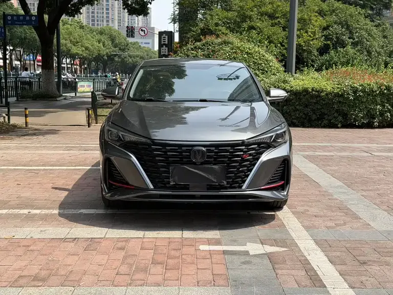 Changan Eado PLUS Blue Whale NE 1.4 T GDI DCT Distinguished