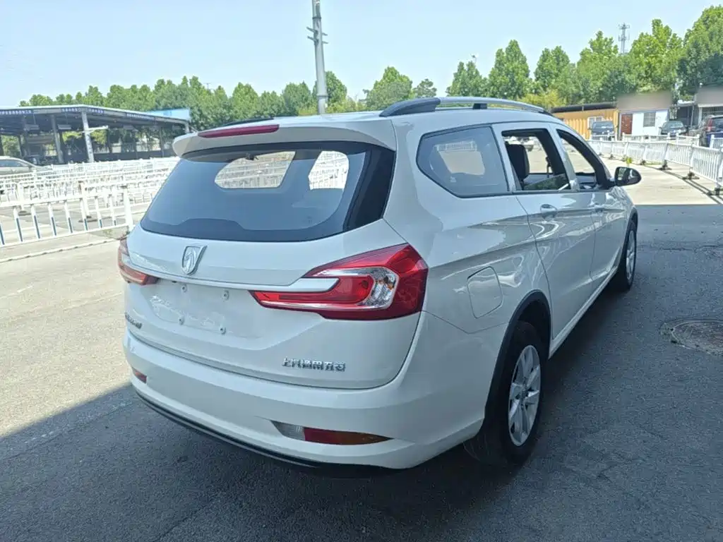 Baojun 310 W 宝骏310 W 2020款 1.5 L 自动乐享型 国VI