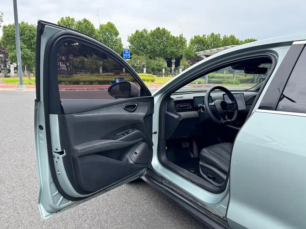 Seal 06 DM-i Smart Drive 120 KM Premium