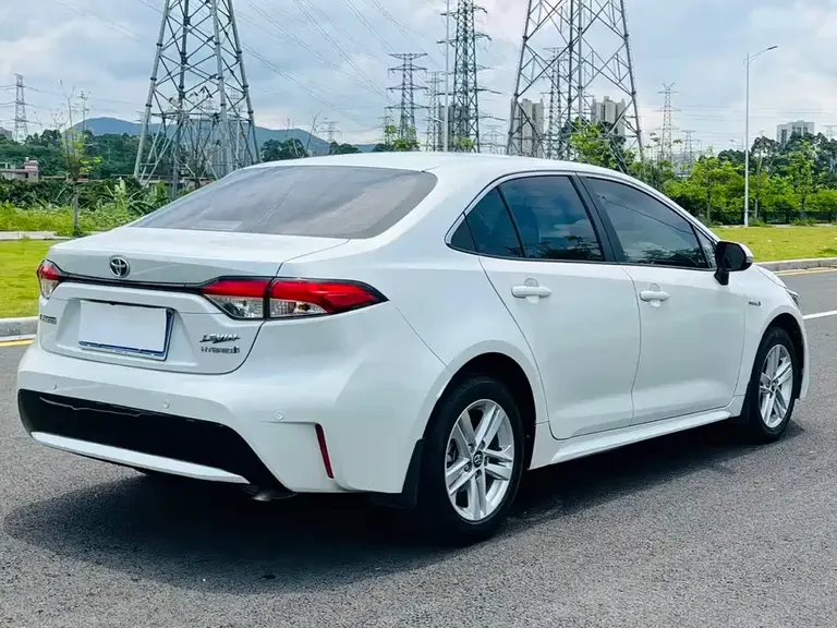 Toyota Levin Dual Engine 1.8 H E-CVT Luxury