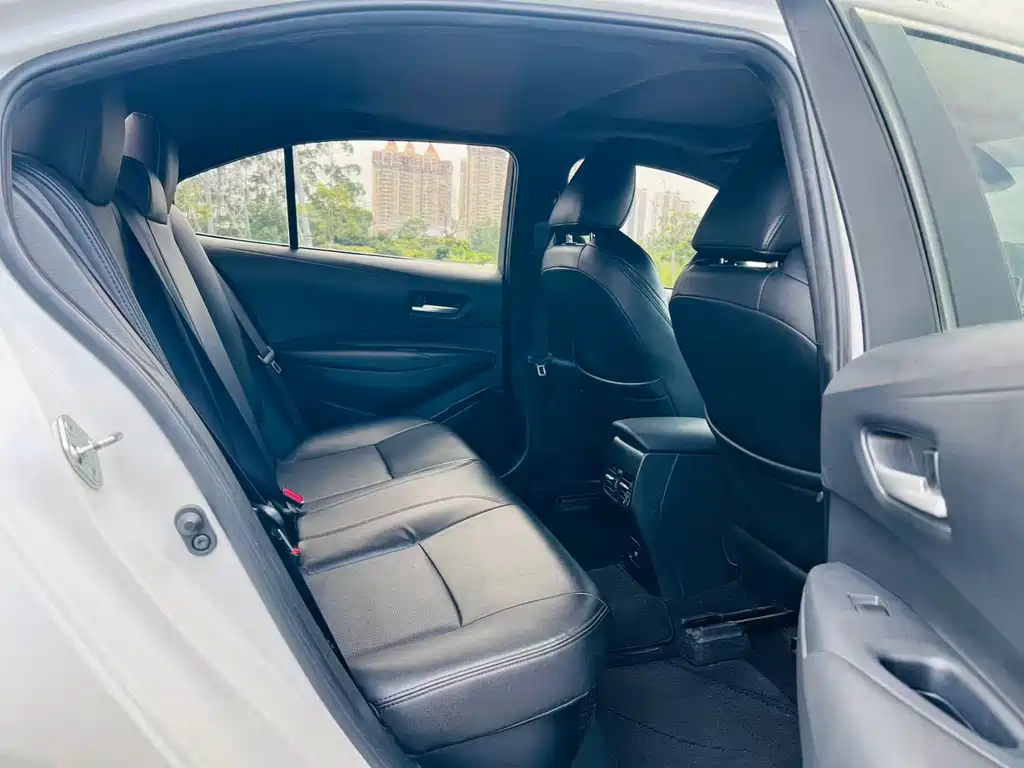 Levin Dual Engine 1.8 H E-CVT Luxury