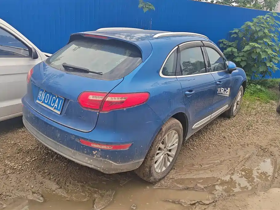 Zotye SR9 众泰SR9 2017款 2.0 T 手动极致之路版