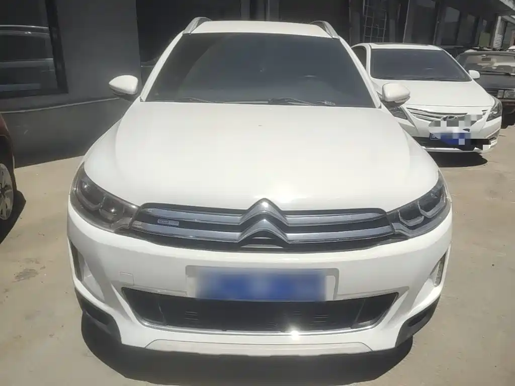 Citroën C3-XR 雪铁龙C3-XR 2017款 230 THP 手动先锋型