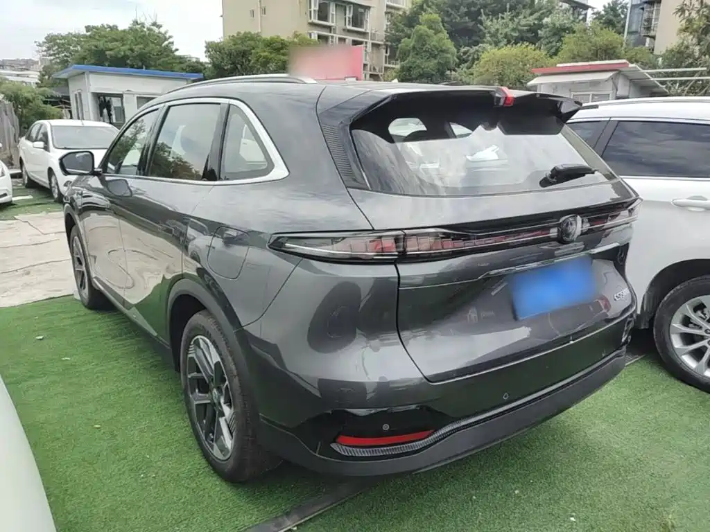 Changan CS75 PLUS 4 th Gen 1.5 T New Blue Whale Smart Outstanding