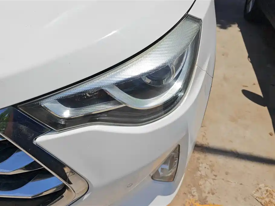 Refine S3 1.6 L CVT Luxury Smart