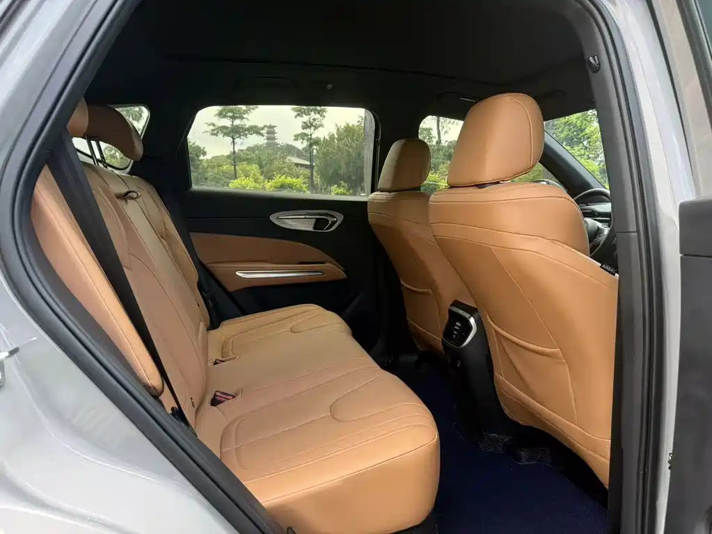 Besturn T90 Dragon Shine 1.5 T Enjoyment