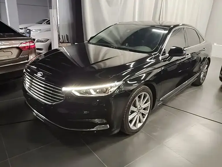 Ford Taurus EcoBoost 245 Premium