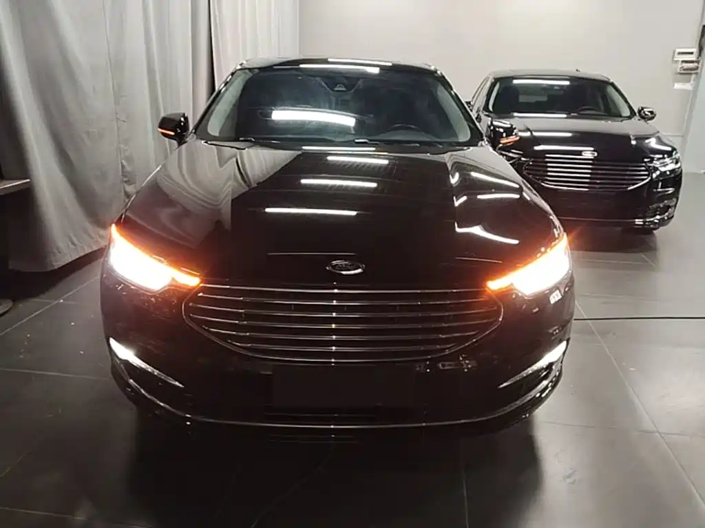 Taurus EcoBoost 245 Premium