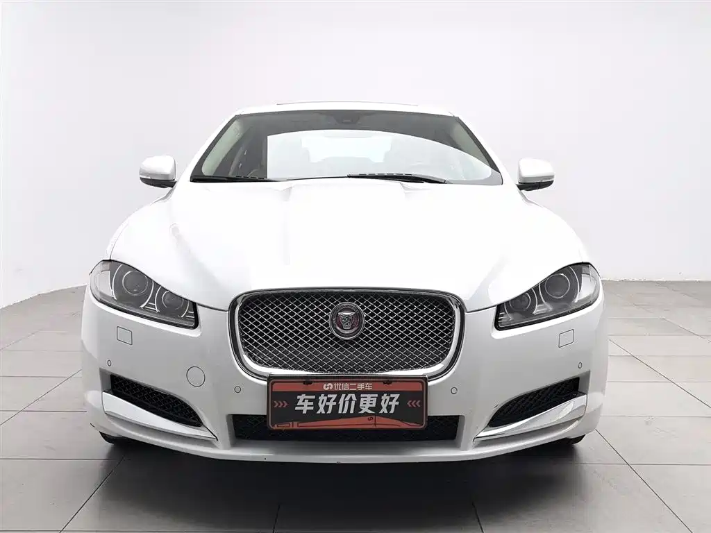 Jaguar XF XF 2.0 T Luxury