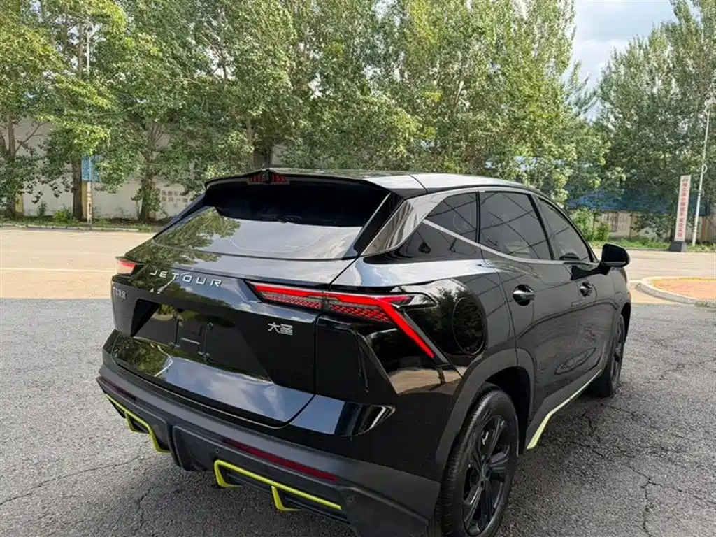 Jetour Dasheng 1.5 T DCT Luxury