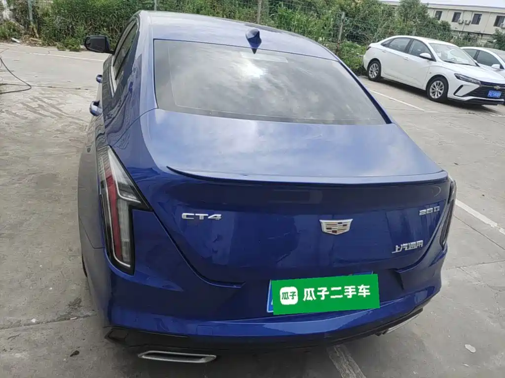 Cadillac CT4 28 T Fashion