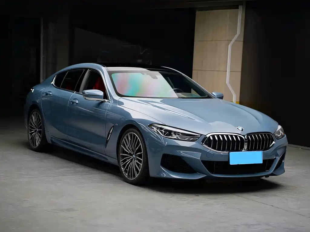 BMW 8 Series Facelift 840 i 4-door Coupe M Sport Package
