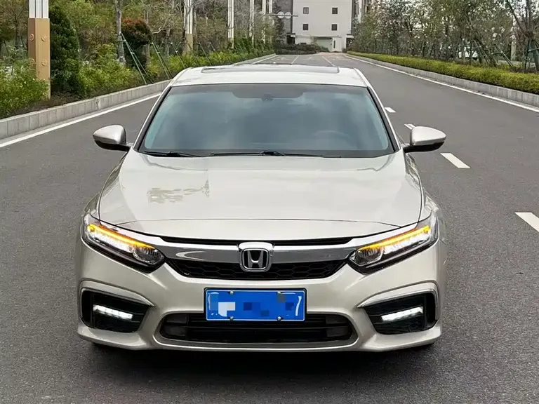 Honda Inspire 260 TURBO Refined CN-V