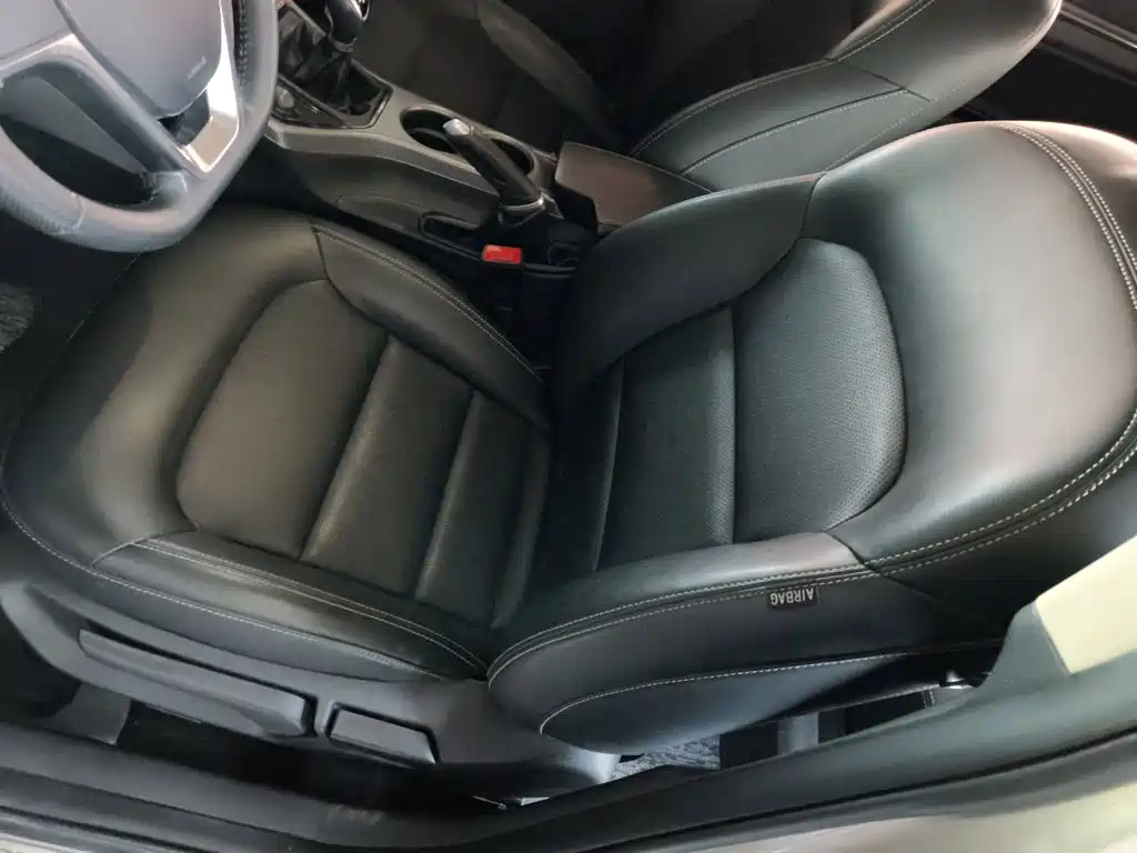Emgrand GS Sport 1.3 T Manual Leading Style