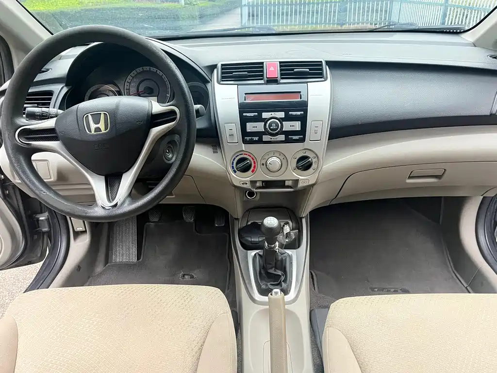 City Classic 1.5 L Manual Elite Taste Premium