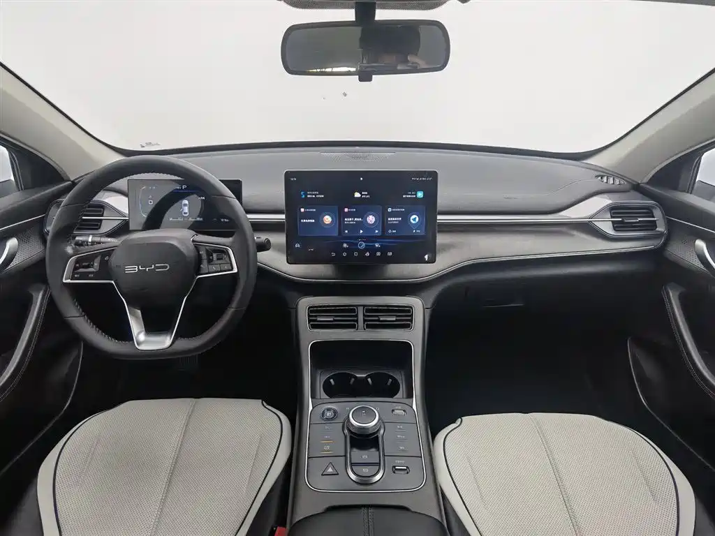 Destroyer 05 Glory DM-i 120 KM Luxury