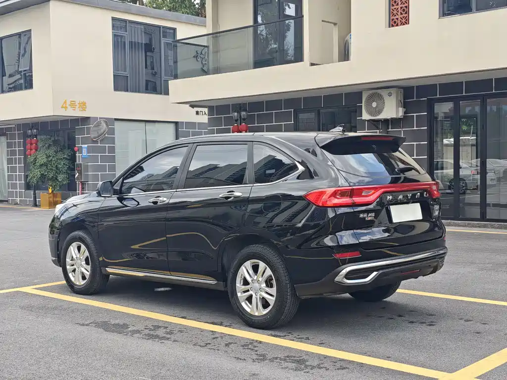 Haval M6 PLUS 1.5 T DCT Luxury Connected